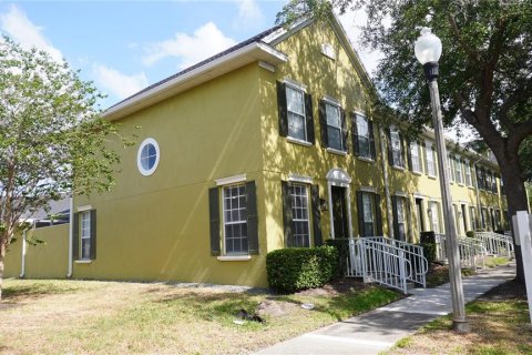 Townhouse in Orlando, Florida 3 bedrooms, 134.89 sq.m. № 1673548 - photo 2