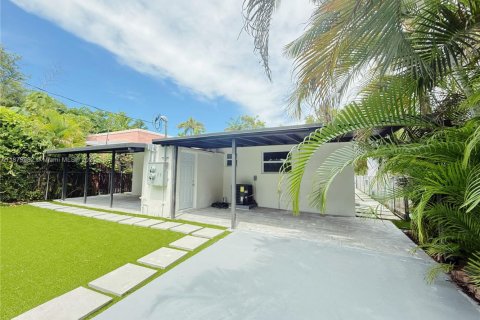 Immobilier commercial à vendre à Miami, Floride: 205.5 m2 № 1921827 - photo 26