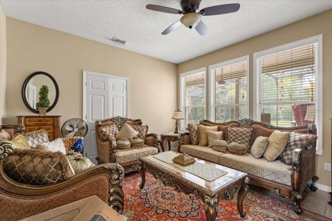Casa en venta en Orlando, Florida, 4 dormitorios, 293.76 m2 № 1888561 - foto 12