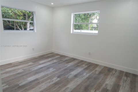 Снять в аренду виллу или дом в Майами, Флорида 4 спальни, 140.93м2, № 2029675 - фото 29