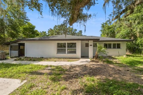House in Fruitland Park, Florida 4 bedrooms, 141.03 sq.m. № 1825313 - photo 13
