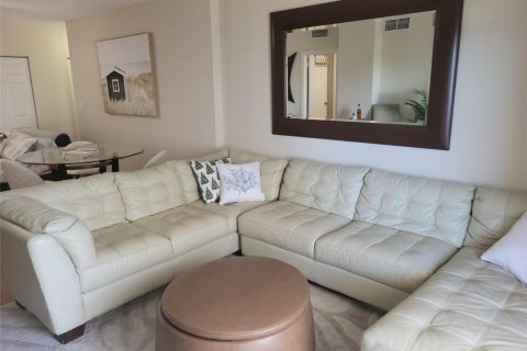 Copropriété à louer à Hallandale Beach, Floride: 1 chambre, 80.82 m2 № 2429708 - photo 24