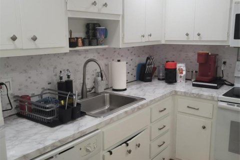Copropriété à louer à Hallandale Beach, Floride: 1 chambre, 80.82 m2 № 2429708 - photo 18