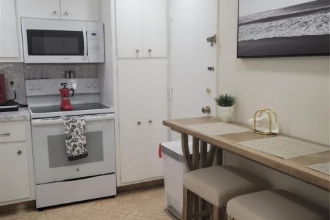 Copropriété à louer à Hallandale Beach, Floride: 1 chambre, 80.82 m2 № 2429708 - photo 20