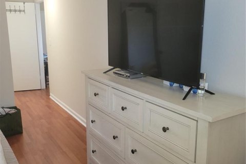 Copropriété à louer à Hallandale Beach, Floride: 1 chambre, 80.82 m2 № 2429708 - photo 10