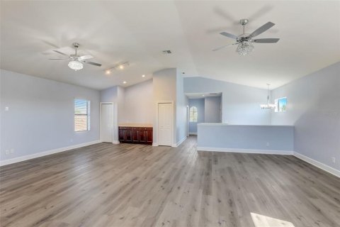 Casa en venta en Bradenton, Florida, 4 dormitorios, 312.8 m2 № 1719626 - foto 24