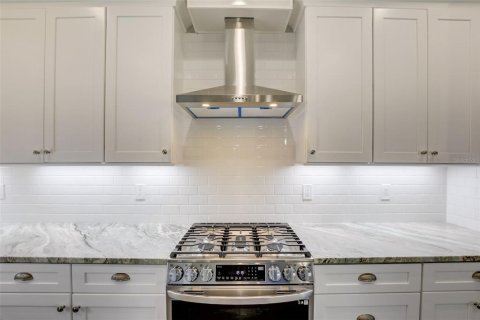Casa en venta en Bradenton, Florida, 4 dormitorios, 312.8 m2 № 1719626 - foto 10