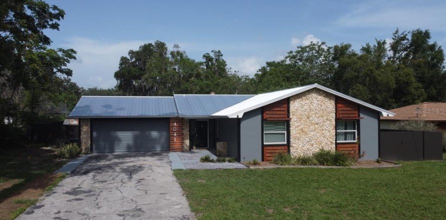 House in Ocala, Florida 3 bedrooms, 120.96 sq.m. № 1801311