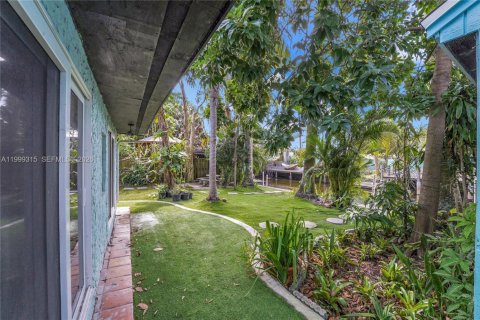 Снять в аренду виллу или дом в Форт-Лодердейл, Флорида 2 спальни, 169.36м2, № 2064168 - фото 29