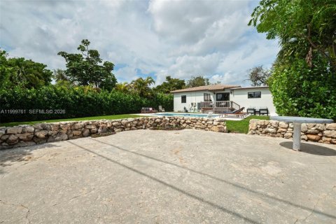 Купить виллу или дом в Майами-Спрингс, Флорида 3 спальни, 130.9м2, № 2066803 - фото 30