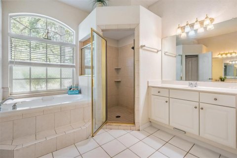 Casa en venta en Tampa, Florida, 4 dormitorios, 224.64 m2 № 1819189 - foto 25