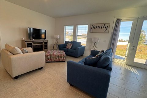 Villa ou maison à vendre à Deltona, Floride: 3 chambres, 155.61 m2 № 1524160 - photo 4