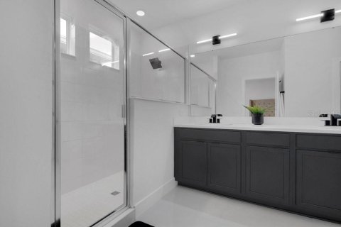 House in Winter Garden, Florida 5 bedrooms, 272.2 sq.m. № 2157920 - photo 29