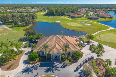 Touwnhouse à vendre à New Smyrna Beach, Floride: 4 chambres, 193.79 m2 № 2330558 - photo 23
