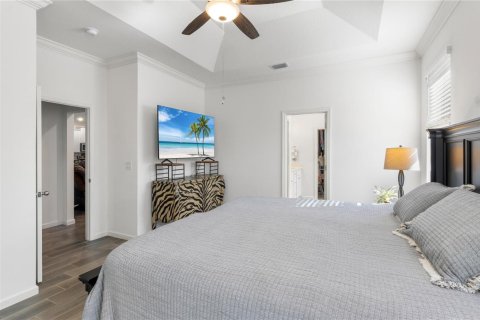 House in Vero Beach, Florida 3 bedrooms, 160.63 sq.m. № 2083168 - photo 23
