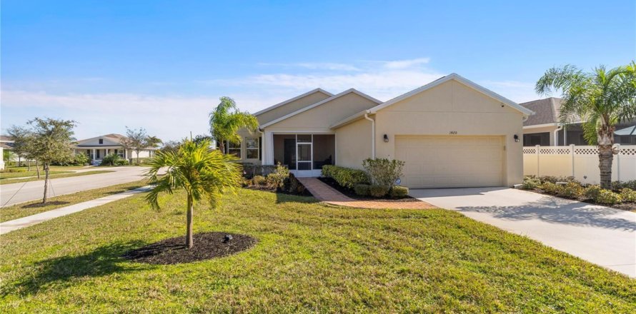 House in Vero Beach, Florida 3 bedrooms, 160.63 sq.m. № 2083168
