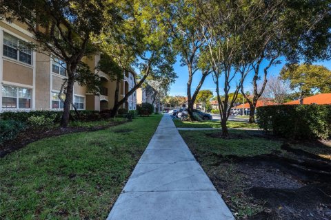 Copropriété à vendre à Pembroke Pines, Floride: 2 chambres, 104.98 m2 № 2005420 - photo 25