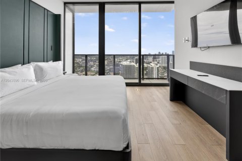 Condo in Miami, Florida, 2 bedrooms  № 2188718 - photo 15