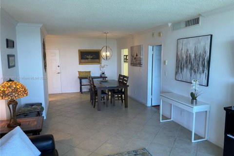 Copropriété à louer à Hollywood, Floride: 1 chambre, 77.57 m2 № 1872288 - photo 24