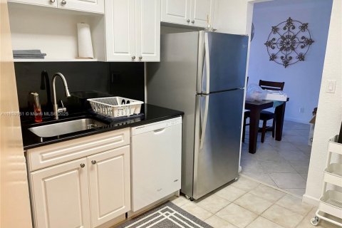 Copropriété à louer à Hollywood, Floride: 1 chambre, 77.57 m2 № 1872288 - photo 30