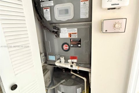 Condominio en alquiler en Tamarac, Florida, 2 dormitorios, 120.22 m2 № 1995389 - foto 26