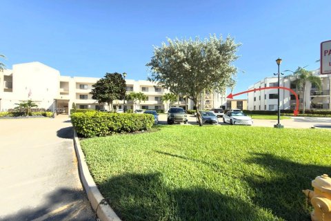 Condominio en alquiler en Tamarac, Florida, 2 dormitorios, 120.22 m2 № 1995389 - foto 30