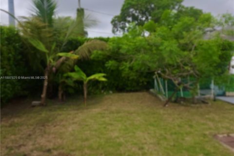 House in Miami, Florida 3 bedrooms, 112.41 sq.m. № 2054073 - photo 18