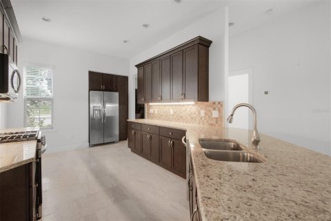 Villa ou maison à vendre à Homosassa, Floride: 3 chambres, 177.72 m2 № 1447439 - photo 4