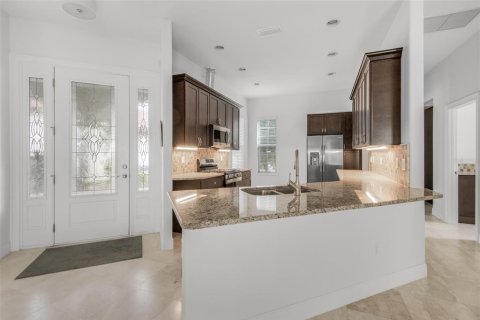 Villa ou maison à vendre à Homosassa, Floride: 3 chambres, 177.72 m2 № 1447439 - photo 3
