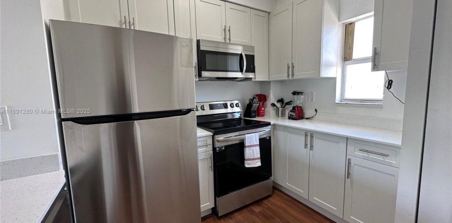 Condo à Miami, Floride, 2 chambres  № 1944567