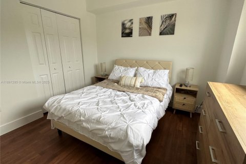Copropriété à vendre à Miami, Floride: 2 chambres, 69.58 m2 № 1944567 - photo 11