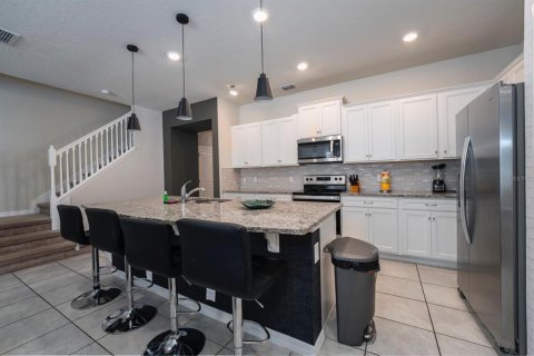 Townhouse in Davenport, Florida 3 bedrooms, 212.1 sq.m. № 1851538 - photo 2