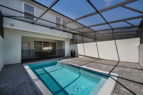 Townhouse in Davenport, Florida 3 bedrooms, 212.1 sq.m. № 1851538 - photo 20