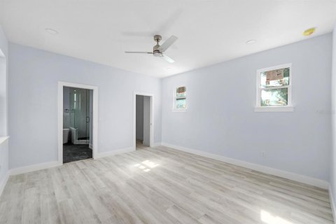 Купить виллу или дом в Тампа, Флорида 8 комнат, 192.59м2, № 1258471 - фото 17