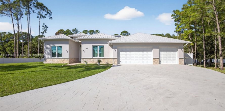 House in Jupiter, Florida 4 bedrooms, 300.17 sq.m. № 1967382