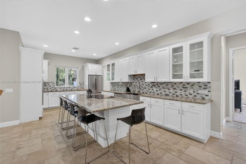 House in Jupiter, Florida 4 bedrooms, 300.17 sq.m. № 1967382 - photo 3