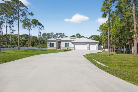 House in Jupiter, Florida 4 bedrooms, 300.17 sq.m. № 1967382 - photo 8