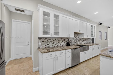 House in Jupiter, Florida 4 bedrooms, 300.17 sq.m. № 1967382 - photo 25