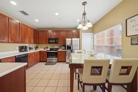 Touwnhouse à vendre à Orlando, Floride: 3 chambres, 208.47 m2 № 2361287 - photo 13