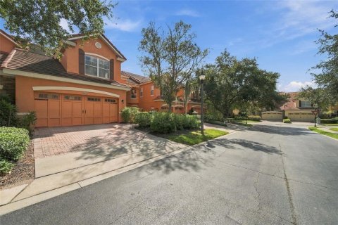 Touwnhouse à vendre à Orlando, Floride: 3 chambres, 208.47 m2 № 2361287 - photo 3