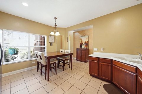 Touwnhouse à vendre à Orlando, Floride: 3 chambres, 208.47 m2 № 2361287 - photo 18