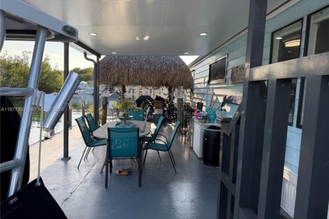 Apartment in Tavernier, Florida 2 bedrooms, 78.04 sq.m. № 2066875 - photo 8