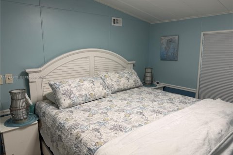 Apartment in Tavernier, Florida 2 bedrooms, 78.04 sq.m. № 2066875 - photo 15