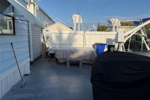 Apartment in Tavernier, Florida 2 bedrooms, 78.04 sq.m. № 2066875 - photo 7