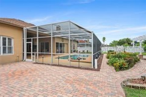 House in Orlando, Florida 4 bedrooms, 344.57 sq.m. № 2410597 - photo 23