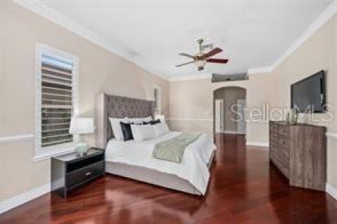 House in Orlando, Florida 4 bedrooms, 344.57 sq.m. № 2410597 - photo 11