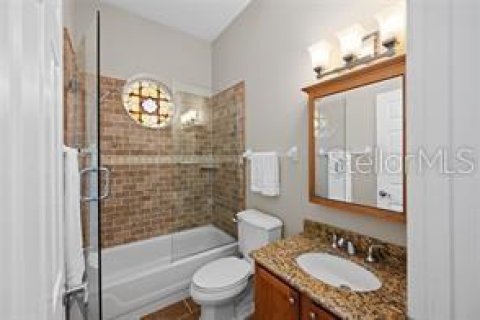 House in Orlando, Florida 4 bedrooms, 344.57 sq.m. № 2410597 - photo 8