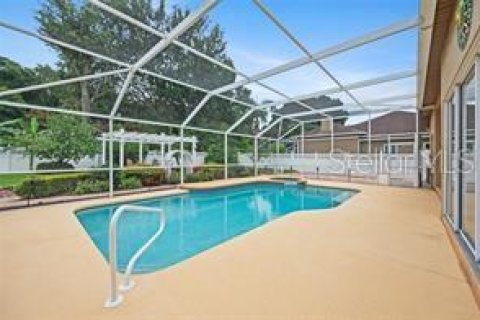 House in Orlando, Florida 4 bedrooms, 344.57 sq.m. № 2410597 - photo 22
