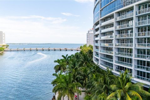 Condo in Miami, Florida, 1 bedroom  № 1828926 - photo 4