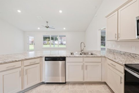 Villa ou maison à vendre à Palm Coast, Floride: 3 chambres, 143.07 m2 № 2133881 - photo 3